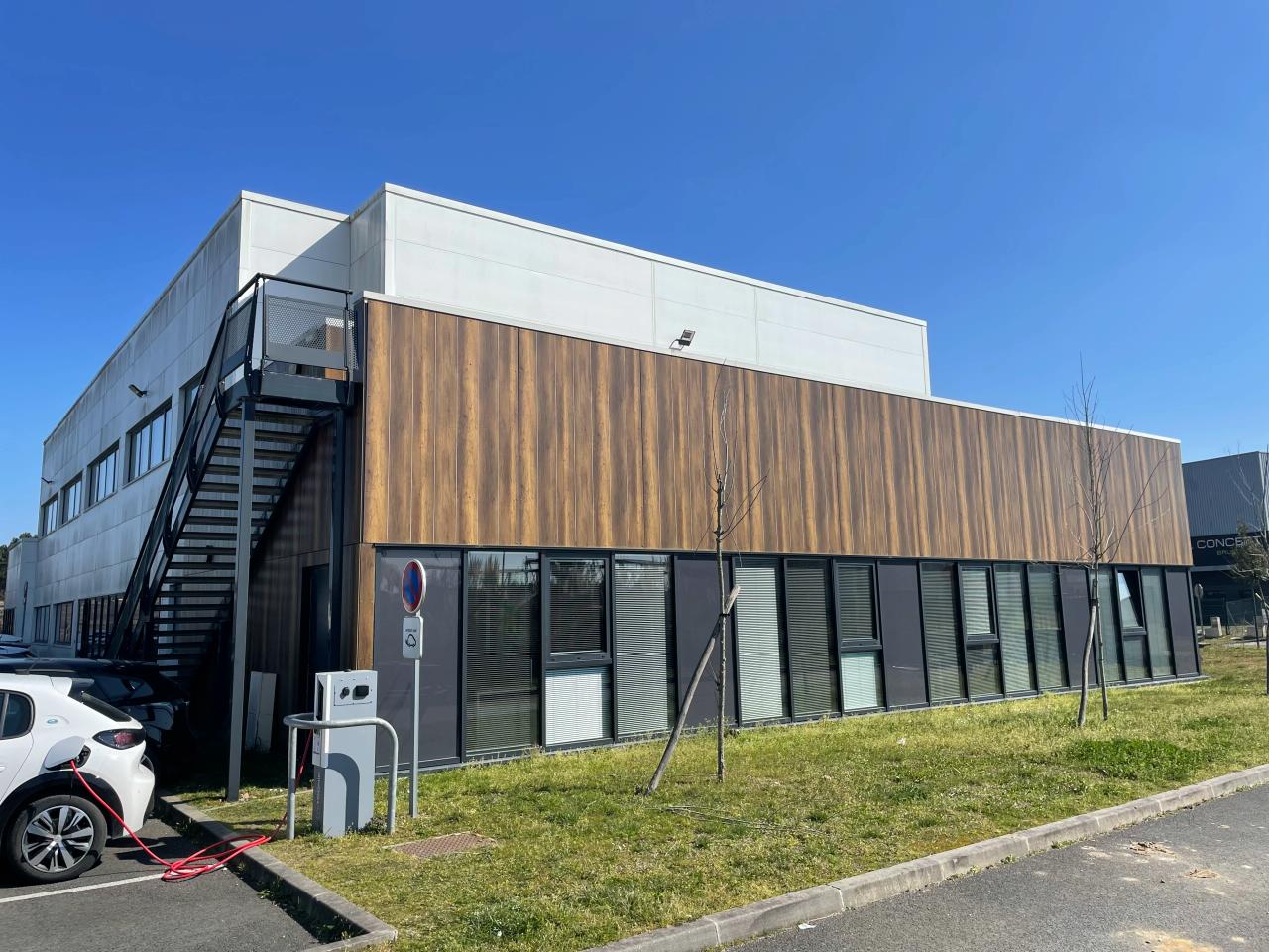 Local d'activité Saint-Jean-d'Illac 2236m² Location local d'activité Saint-Jean-d'Illac Gironde OLACT2530700 3